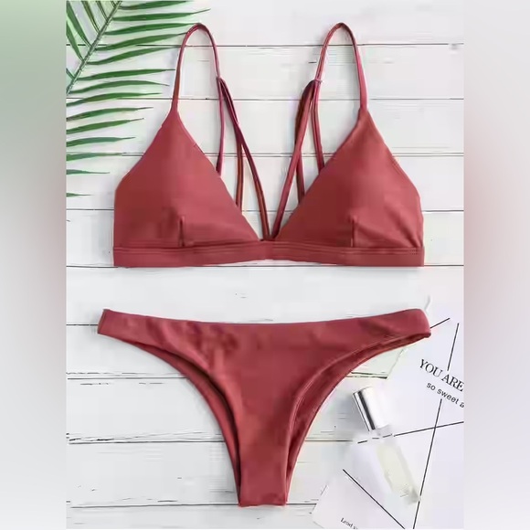 Women’s Two Piece Mauve Halter Ribbed Bikini Set NWT Size M - Picture 2 of 5